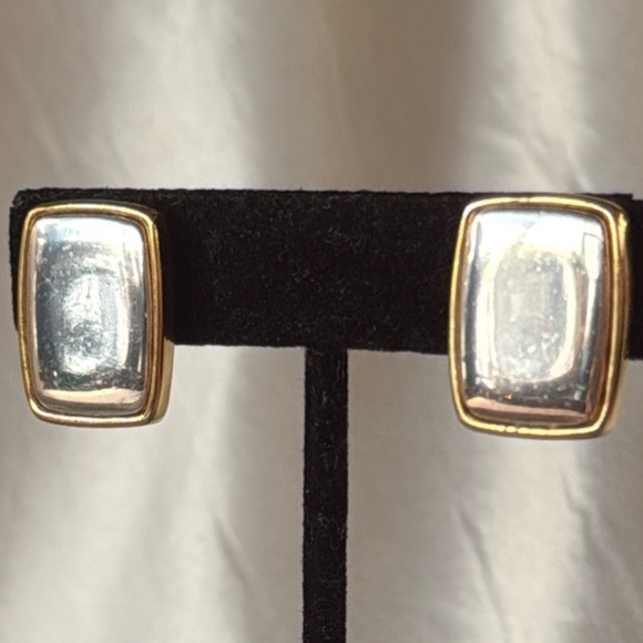 Vintage Napier Mixed Metal 2-Tone Silver Gold Rectangle Screwback Clip Earrings - Picture 2 of 16